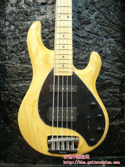 MusicMan Sting Ray-5HS.jpg